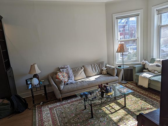5th image of 1426 W Balmoral Ave #1