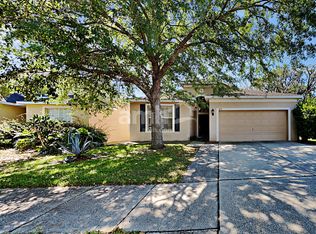 409 Thicket Crest Rd, Seffner, FL 33584