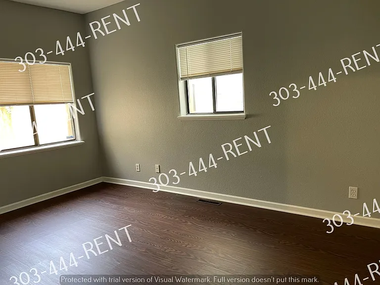 1357 Newton St — Photo 3