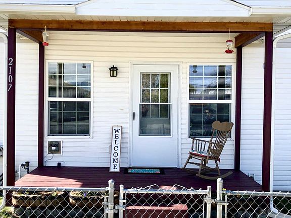 4th image of 2107 Livingston Ave