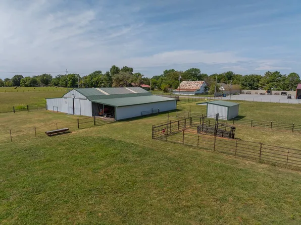 1513 NE 5th St, Pryor, OK 74361