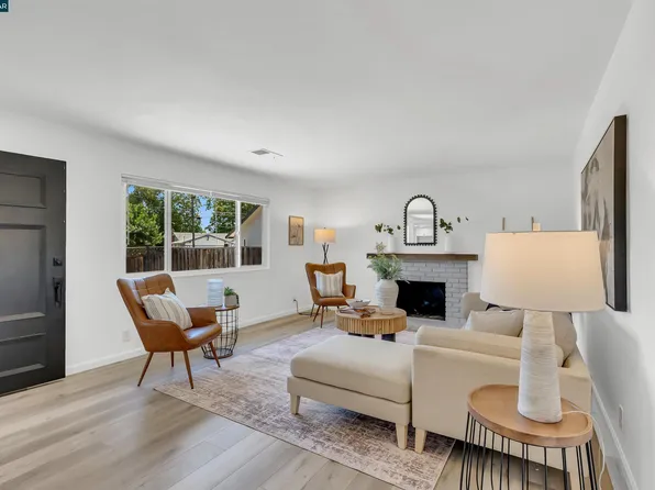 3573 Falcon Dr, Concord, CA 94520