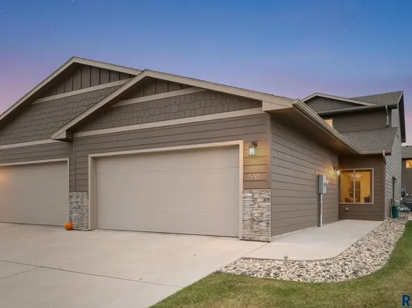 5701 S Bounty Pl, Sioux Falls, SD 57108