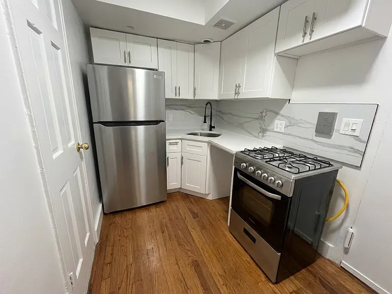 316 W 104th St #3A — Photo 6