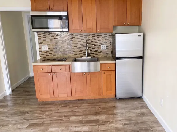 6831 Makee Ave #1/2A, Los Angeles, CA 90001