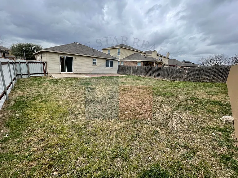 6607 Taree Loop — Photo 14