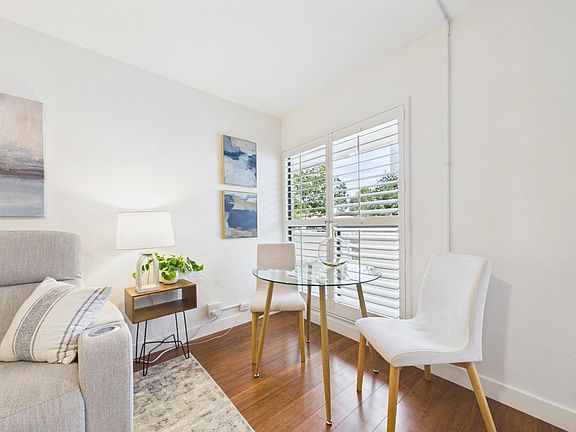 2nd image of 500 Glenwood Cir APT 123