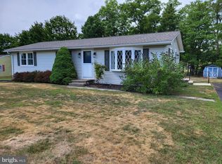 394 Valley Dr, Fayetteville, PA