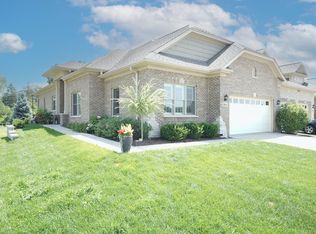 12876 Rosa Ln, Lemont, IL 60439