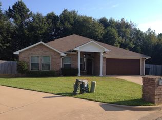 1207 Candice Ct, Whitehouse, TX 75791