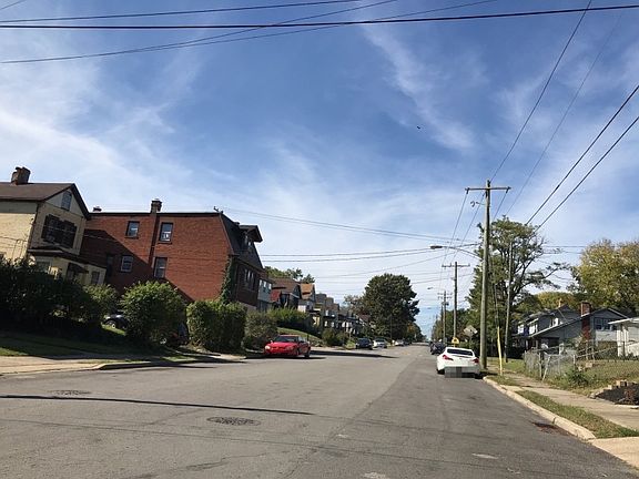5th image of 3300 Hewitt Crescent St