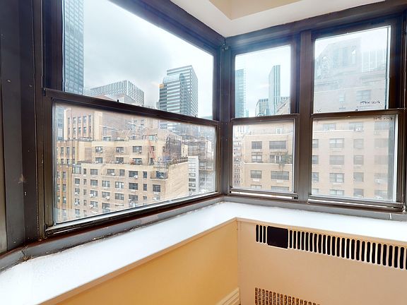 5th image of 141 E 56th St APT 11F