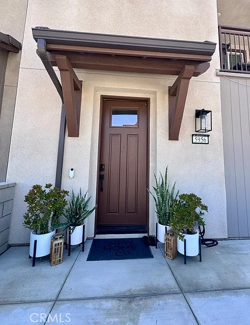 4 bed, 3.5 bath, 1780 sqft, $4,300 — Photo 2