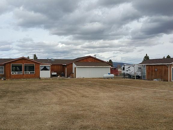 4th image of 77520 Mahogany St