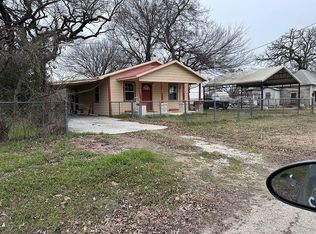 405 Greathouse St, Bridgeport, TX 76426