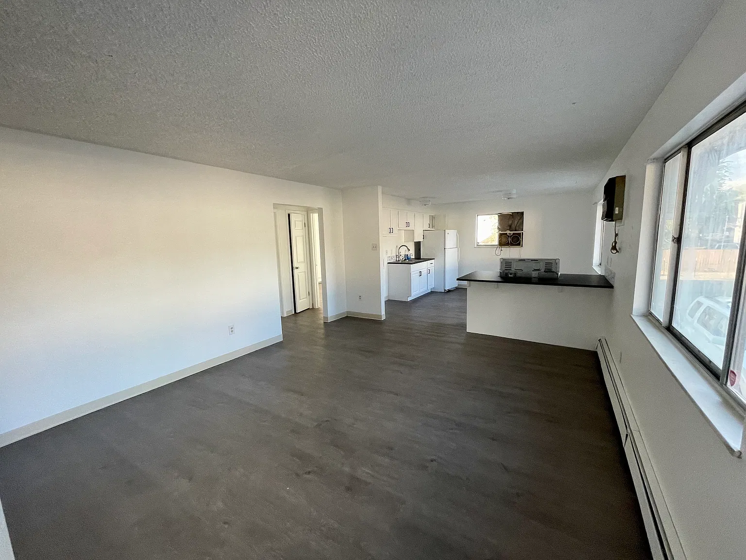 2 bed, 760 sqft, $1,200 — Photo 1
