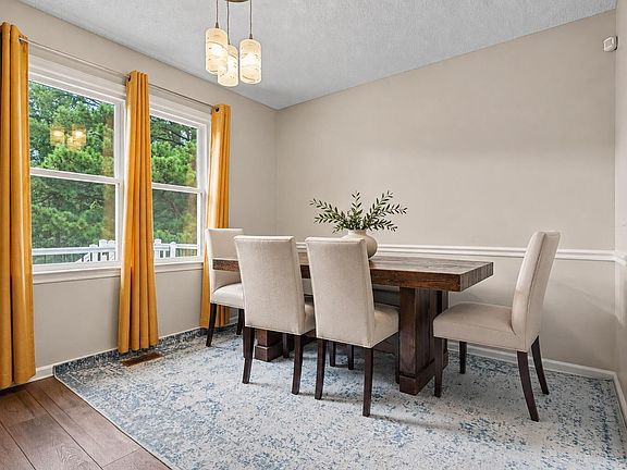 4th image of 4121 Willow Haven Ct