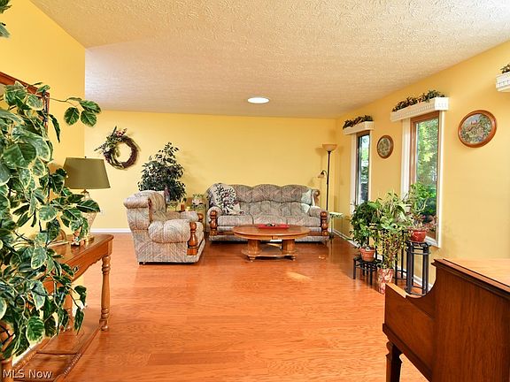 2nd image of 20346 Sandalwood Ln
