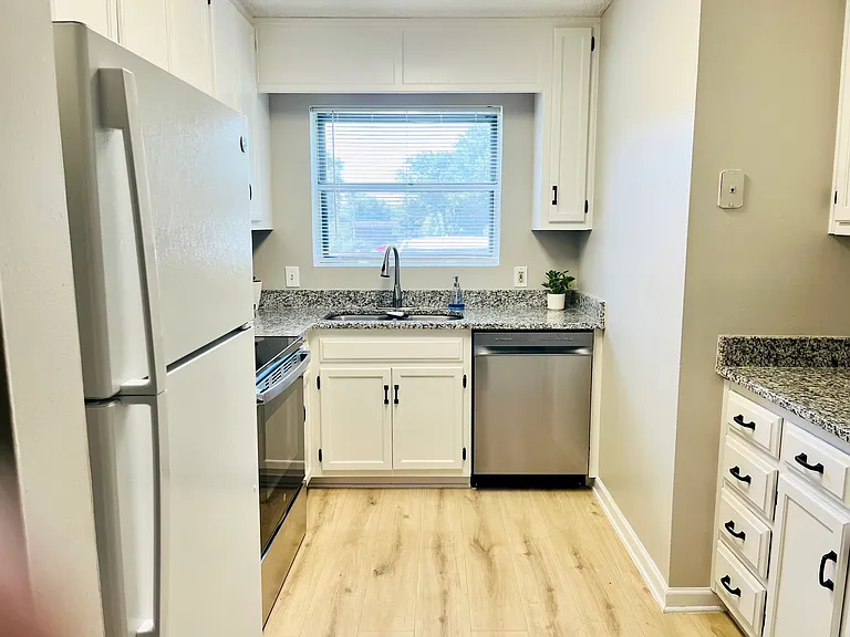 2201 Colony Dr SW #2201 — Photo 5