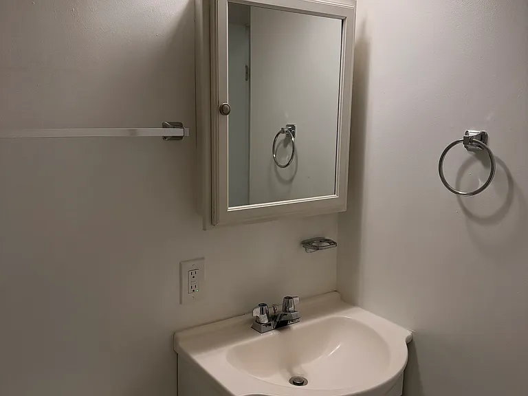 321 N Roanoke Ave #1 — Photo 13