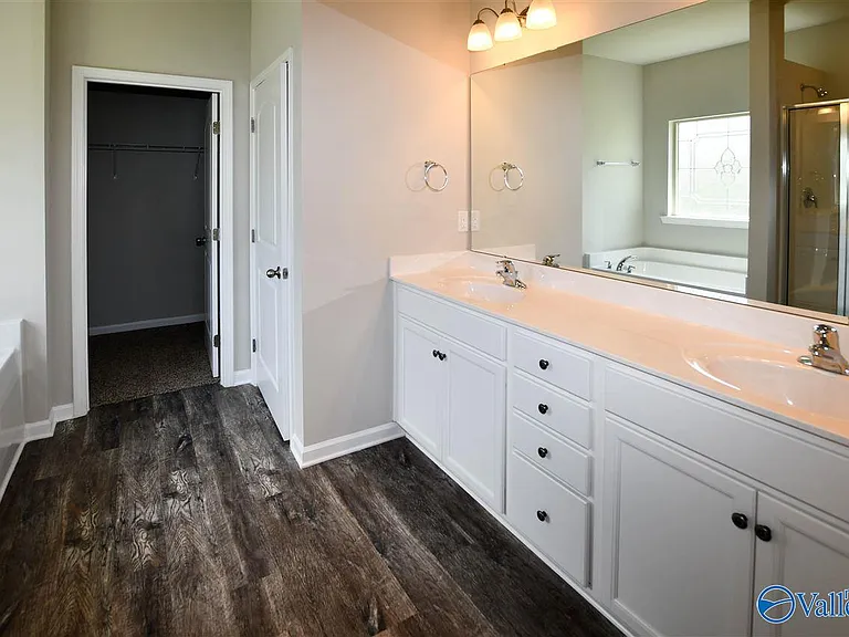 307 Ivyleaf Dr — Photo 8