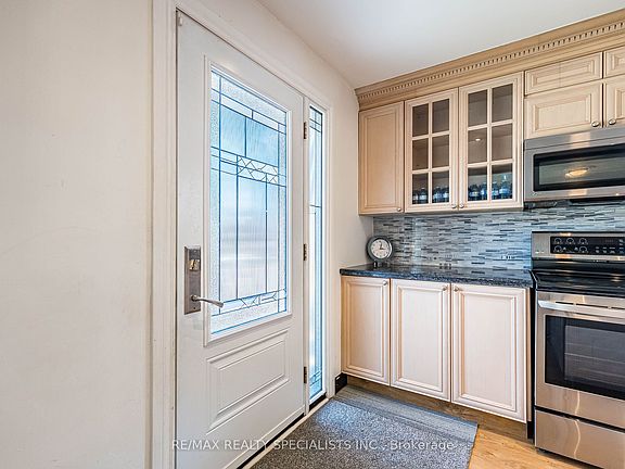 5th image of 321 Kingsleigh Ct