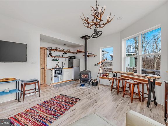 12th image of this home