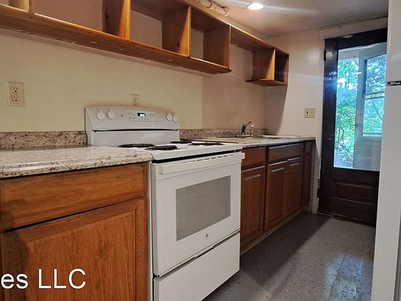 5th image of 117 Hudson St #11690403