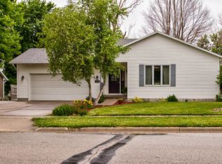 518 S Samson St, Roland, IA 50236
