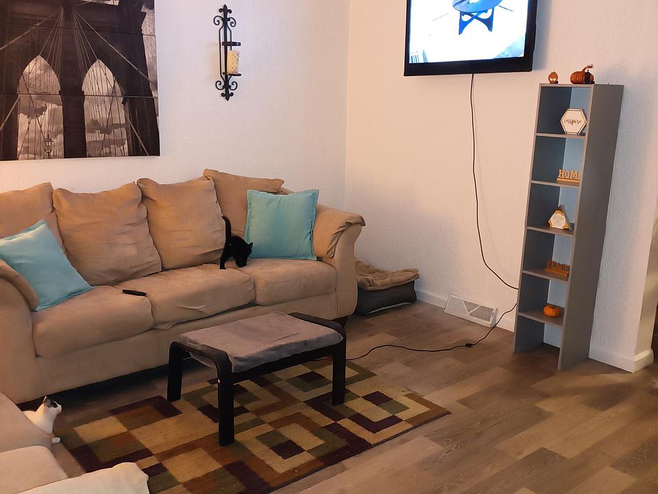 1st image of 812 N Main St APT A