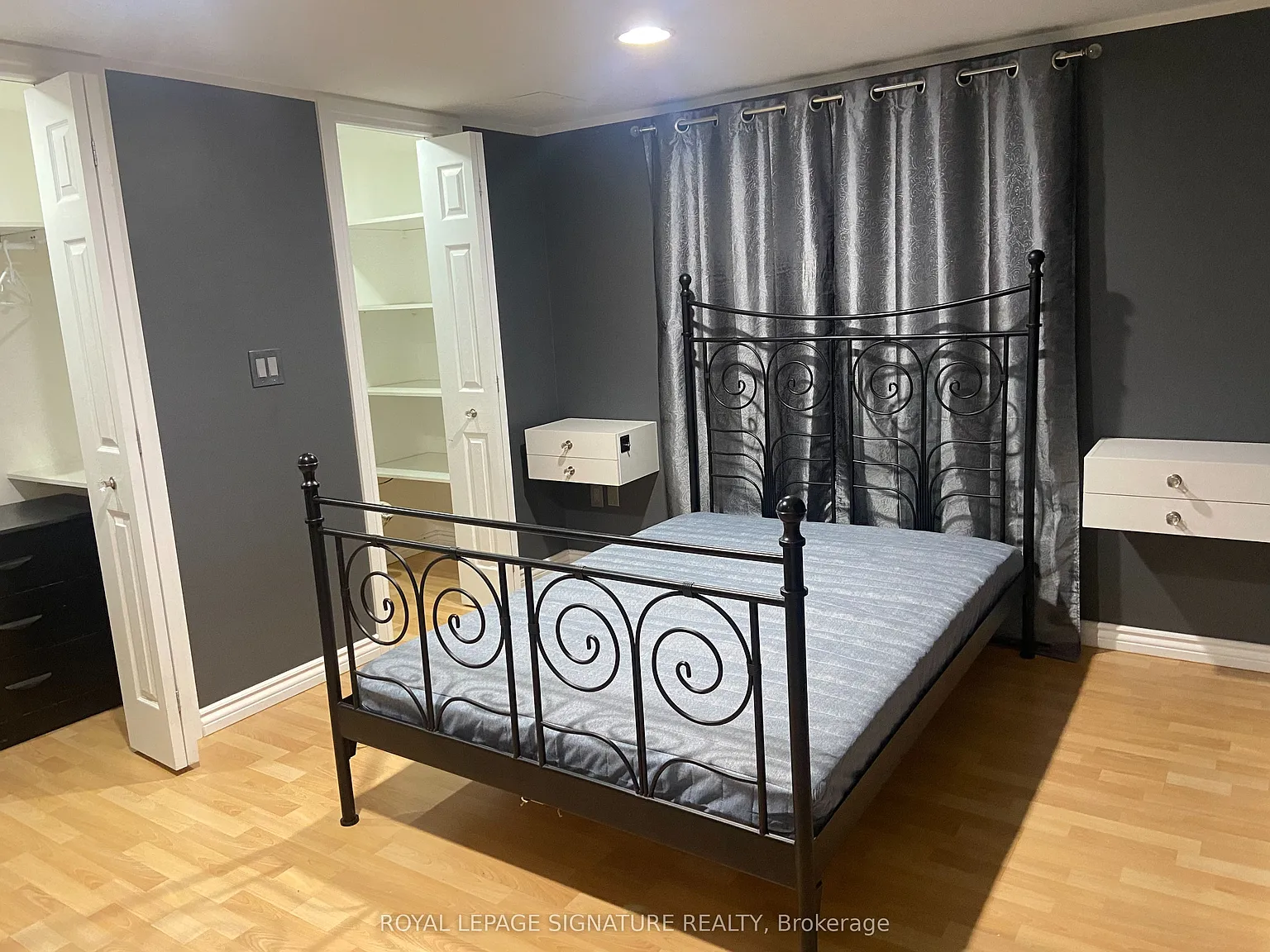 8 bed, $900 — Photo 3