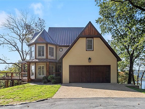 3rd image of 29511 Pine Log Dr