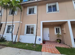 Weitzer Serena Lakes Town, Miami, FL 33177