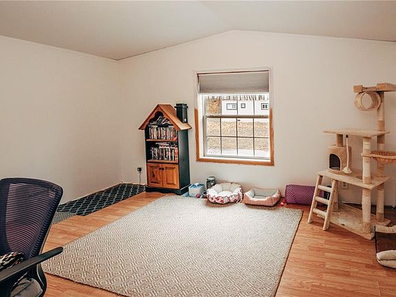 2nd image of 123 Tidd Cir