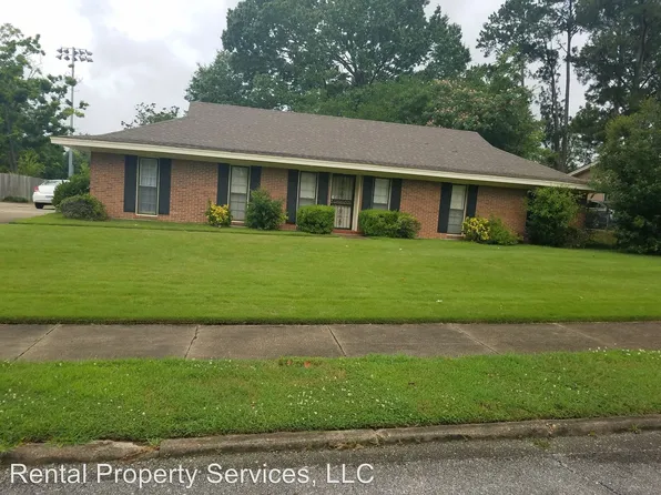 2106 Wentworth Dr, Montgomery, AL 36106