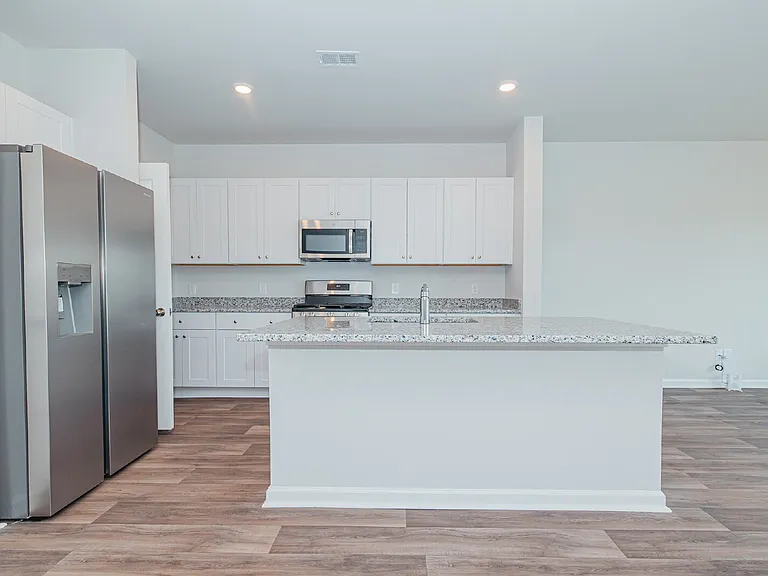 402 Tiliwa St — Photo 5