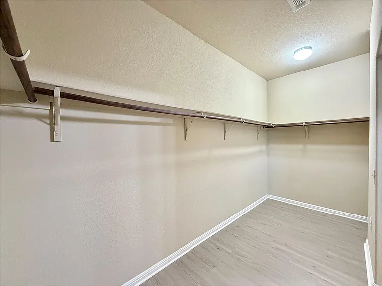 1416 Fort Dessau Rd — Photo 16