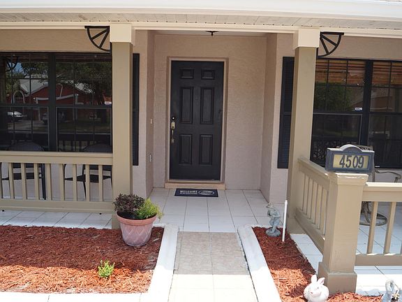 Front porch to door