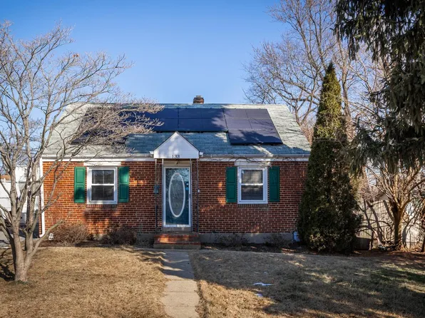 133 Delaware Dr, New Castle, DE 19720