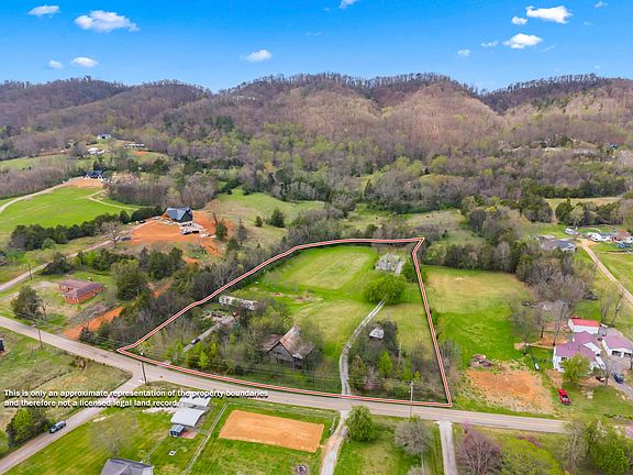 3rd image of 664 Dumplin Valley Rd W