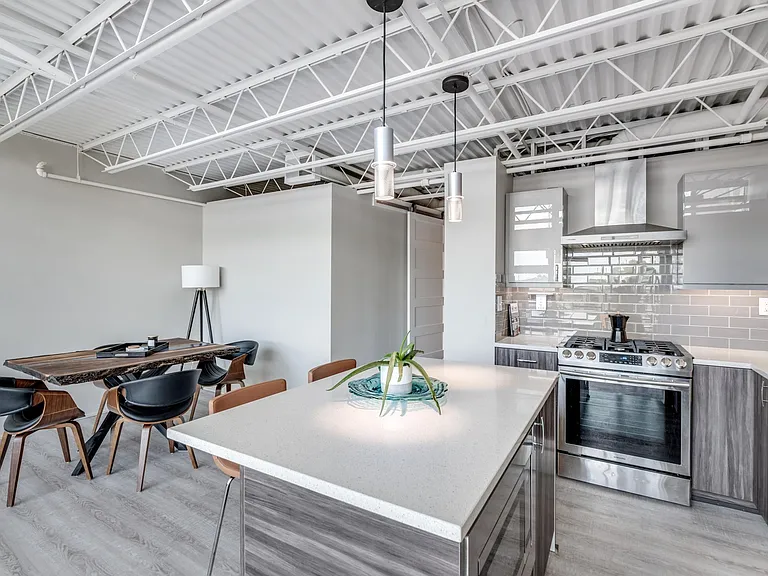 367 Auden Ave #311 — Photo 6