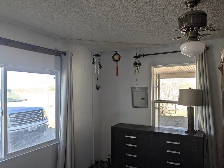 20445 Weimar Ave — Photo 13
