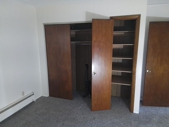4th image of 538 Center Ave