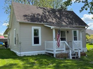 458 Chestnut St, Hawk Point, MO 63349