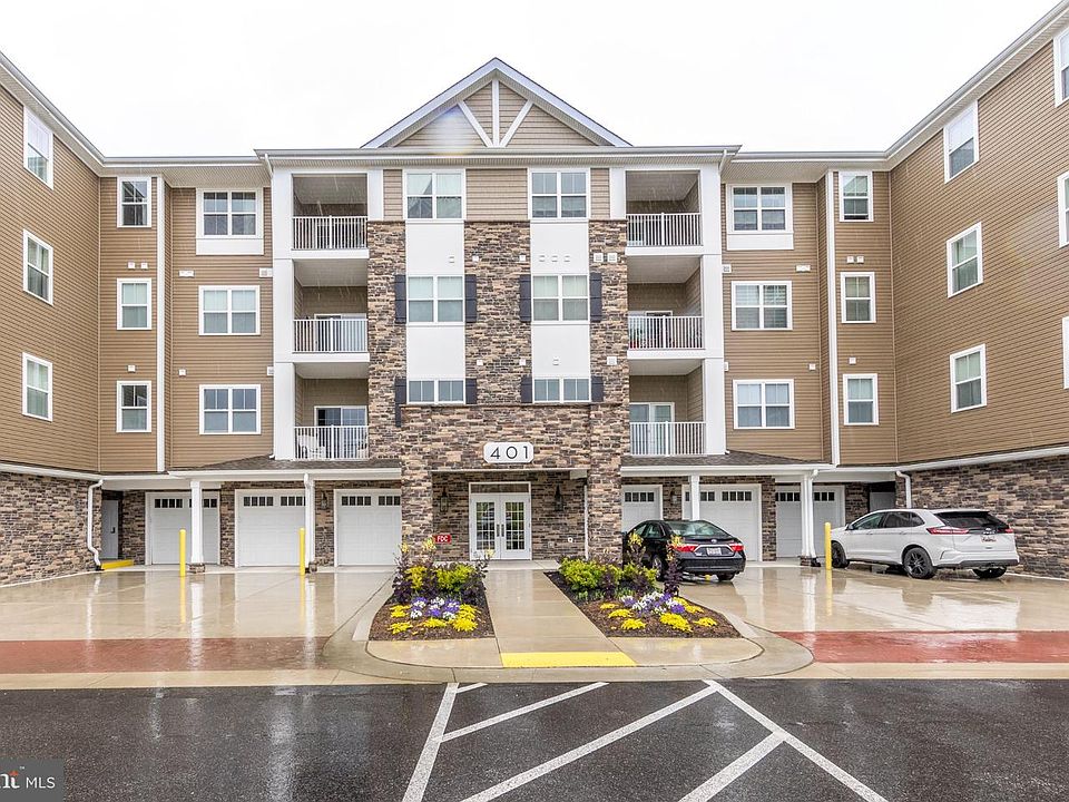 1st image of 401 Bold Ruler Ct Unit 206