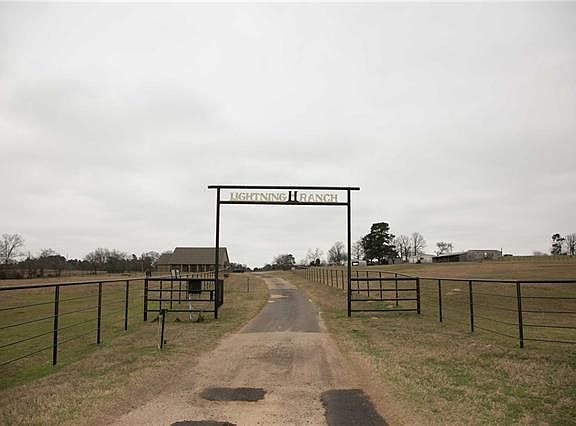 3rd image of 227 Private Road 1221