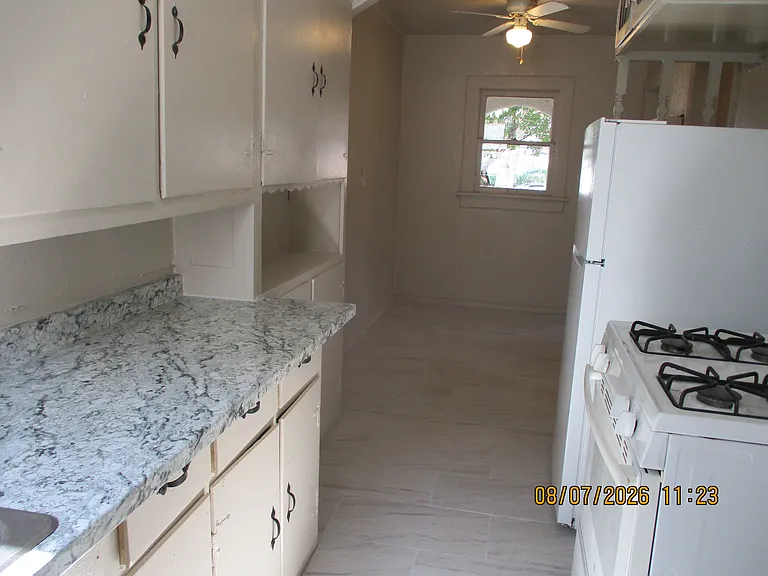 1607 S Hayden St #A — Photo 5