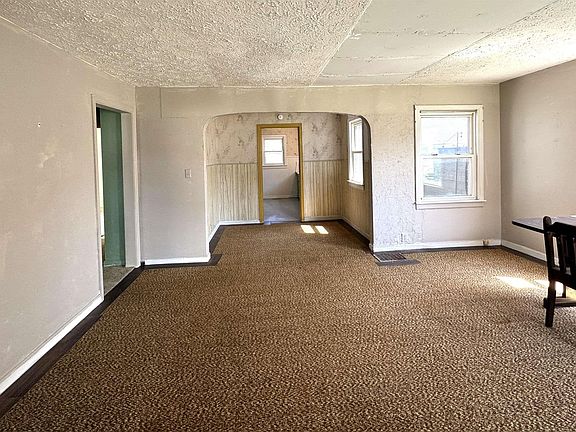2nd image of 1208 N Philips St
