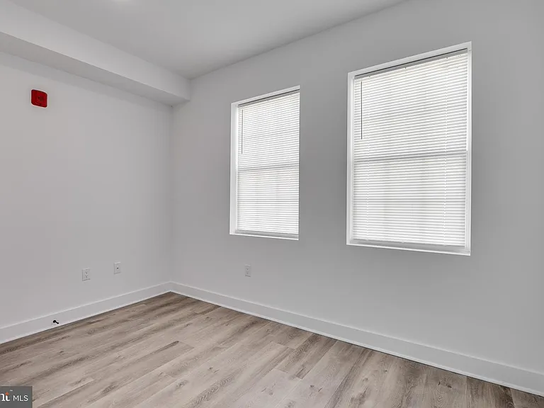 715 W Cumberland St #6 — Photo 2