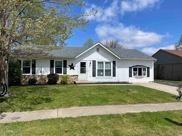 1910 Sherwood Dr, Kokomo, IN 46902